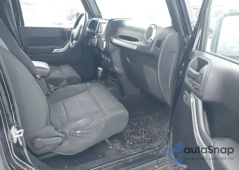 2012 Jeep Wrangler Unlimited Sahara z USA, uszkodzony, nr VIN 1C4HJWEG0CL122661